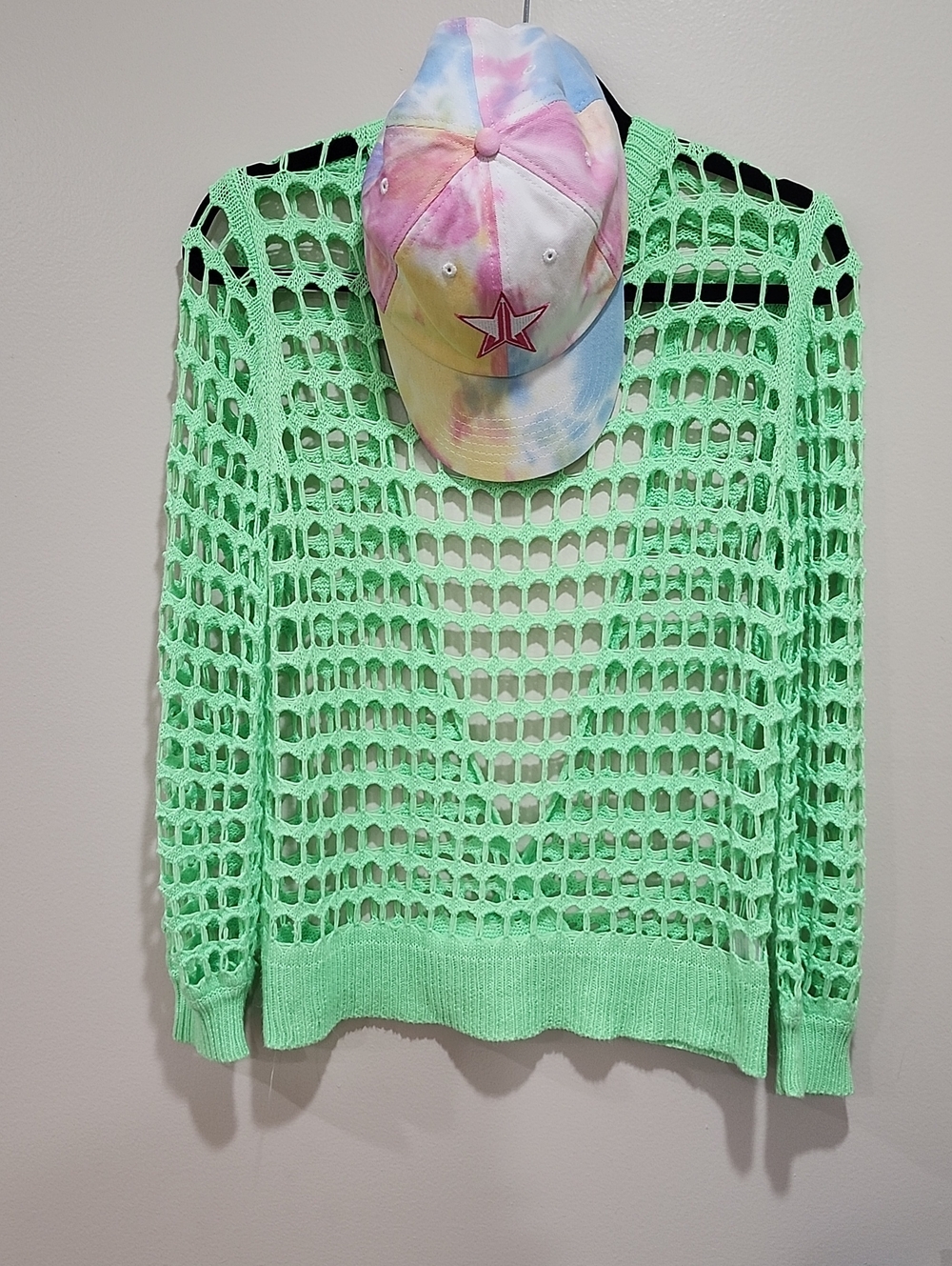 Hers & Mine Open Knit Sweater w/Free Jeffrey Star Tie-Dye Cap